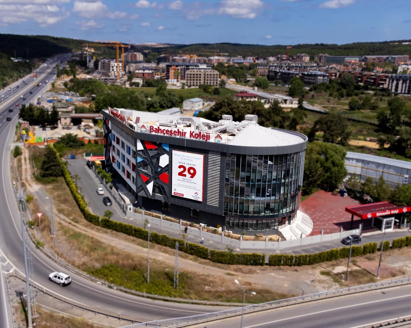 Bahçeşehir Koleji