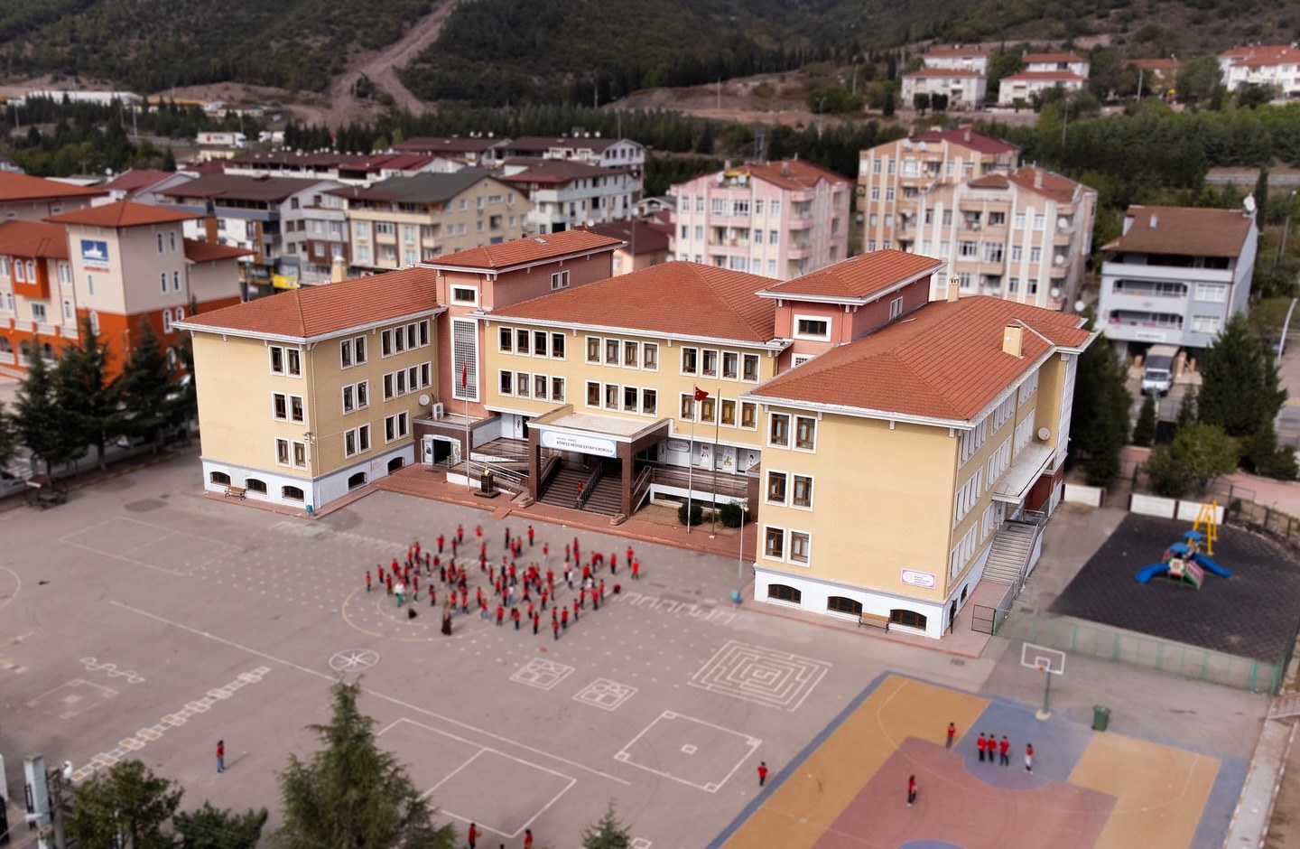 Evyap İlkokulu